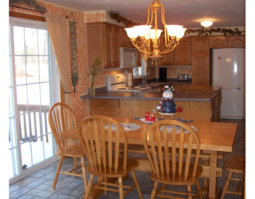 26 Downs Road Douglas, MA 01516 - Photo 4 of 10 Gallery Image 4