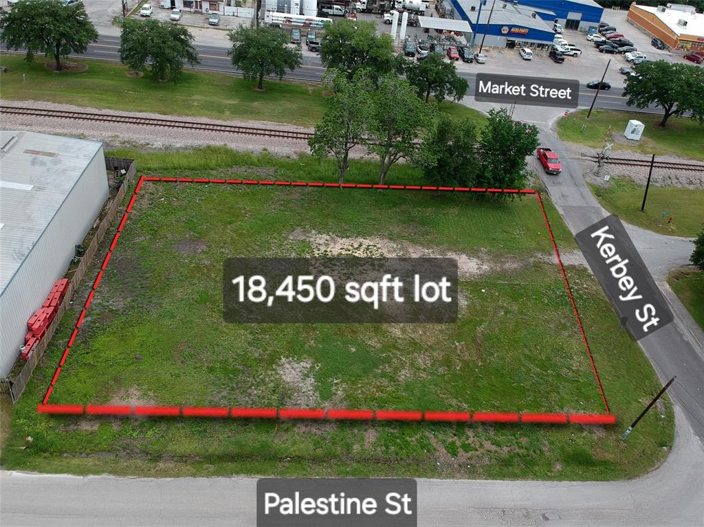 Red lines on photo are not accurate representation of property lines and should be verified by Buyer and or Buyers Agent.