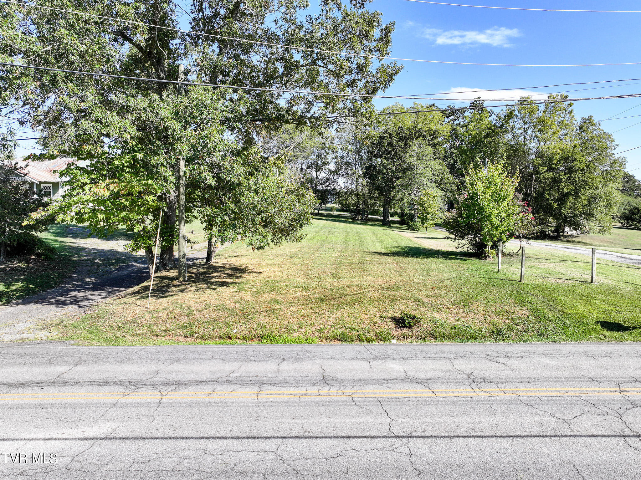 73 West Allens Bridge Road, Unit 5 Greeneville, TN 37743 - Photo 3 of 13 DJI_20240908192154_0730_D