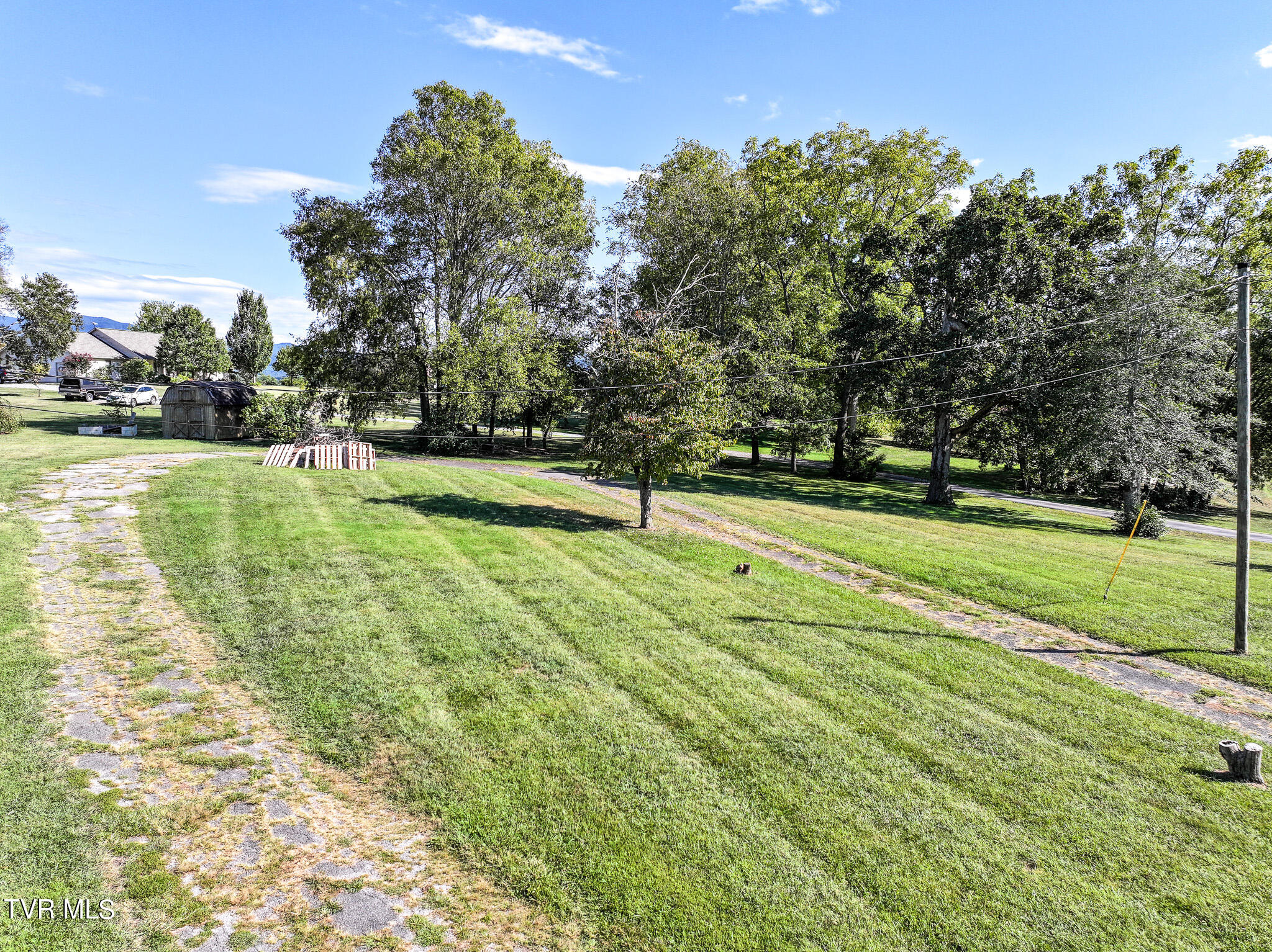 73 West Allens Bridge Road, Unit 5 Greeneville, TN 37743 - Photo 5 of 13 DJI_20240908192038_0727_D
