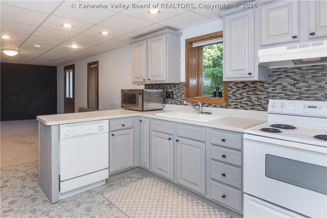 137 Summit Ridge Road Hurricane, WV 25526 - Photo 31 of 50 Gallery Image 31