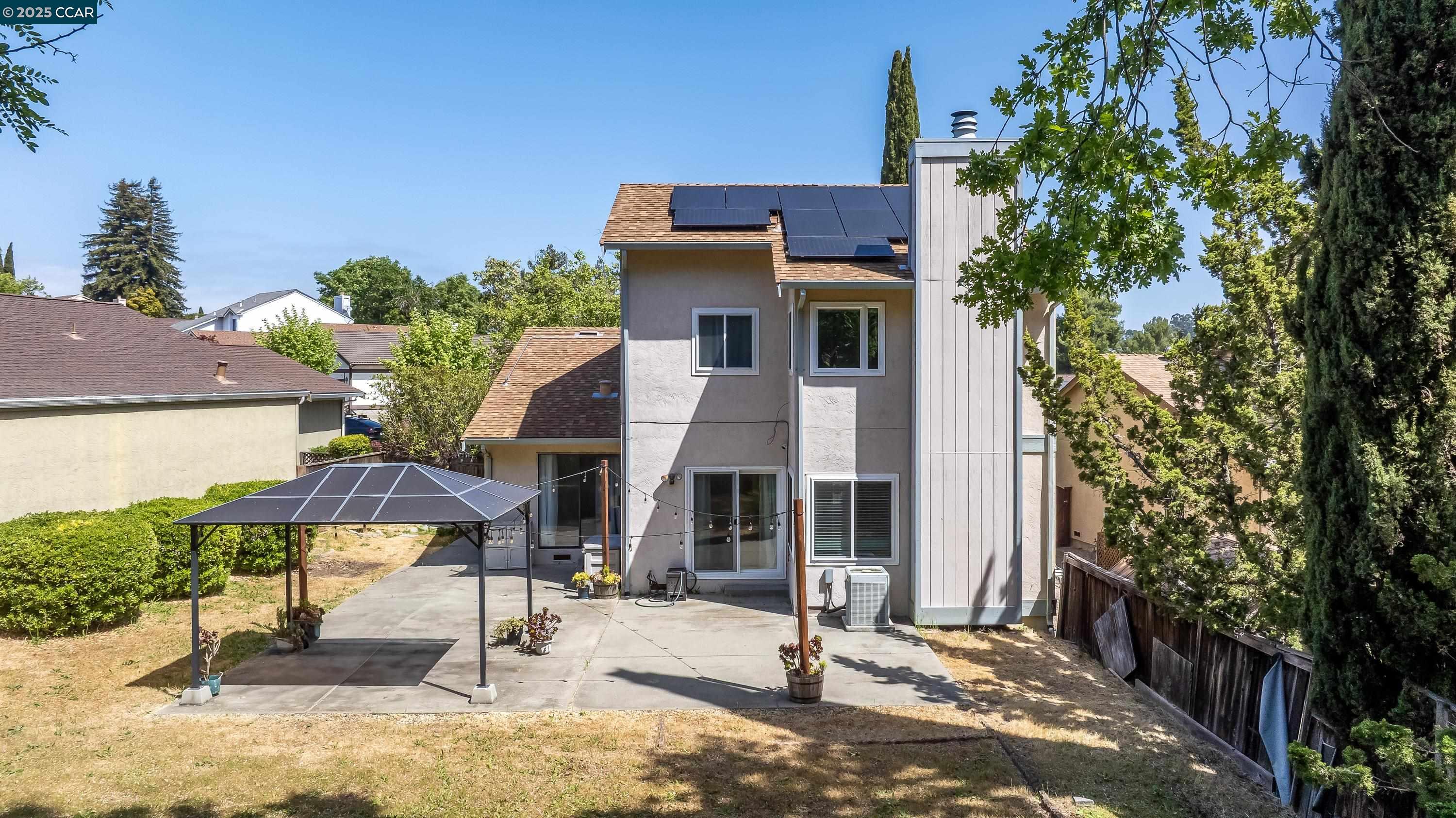 121 Brighton Street Hercules, CA 94547 - Photo 45 of 55 a front view of house with yard