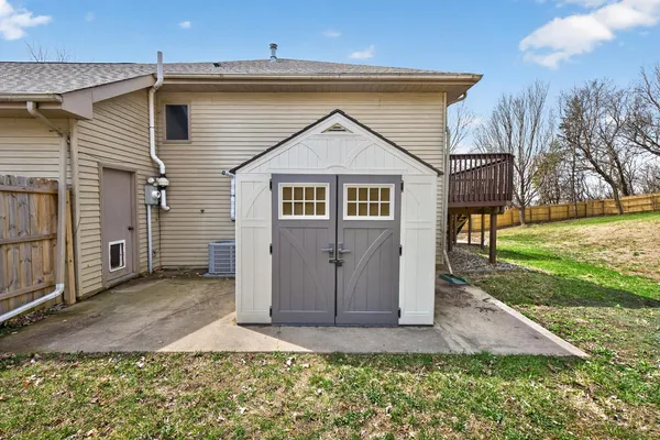 $425,000 | 530 Cedar Court Northeast, Pine Island, MN 55963