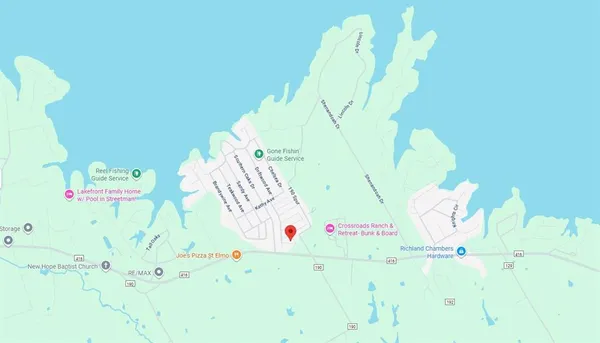 a view of a livingroom with furniture