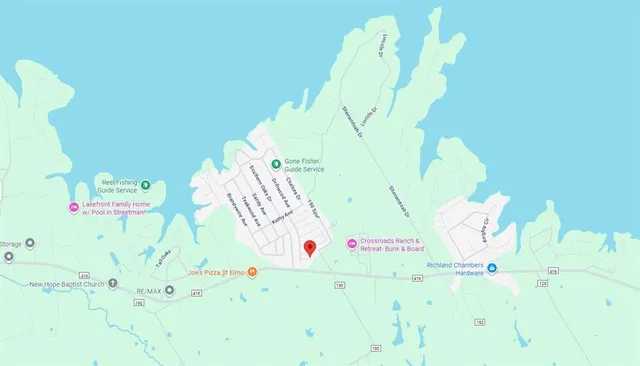 a view of a livingroom with furniture