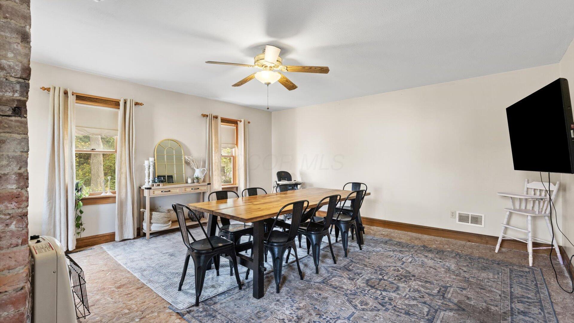 12999 Tarlton Road Circleville, OH 43113 - Photo 15 of 61 26-0X6A8418a