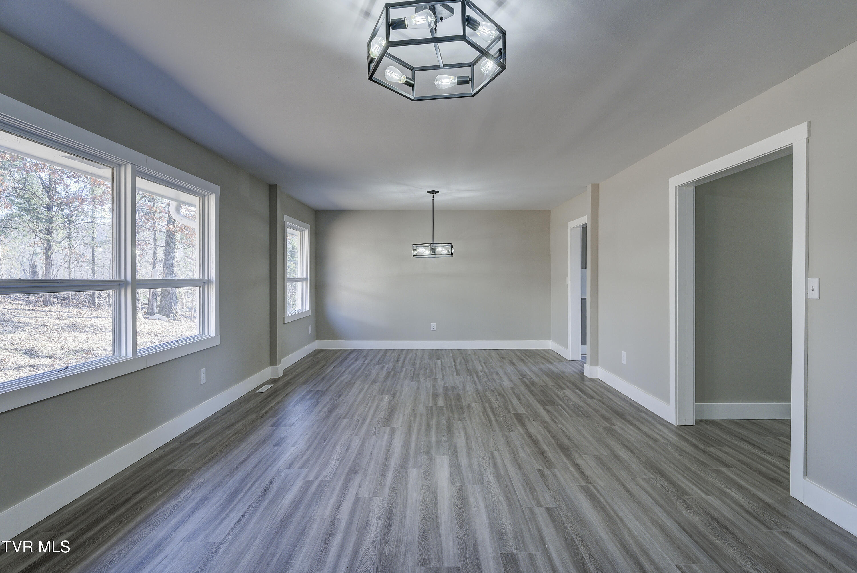 4407 Mitchell Road Kingsport, TN 37664 - Photo 11 of 67 MItchell-6