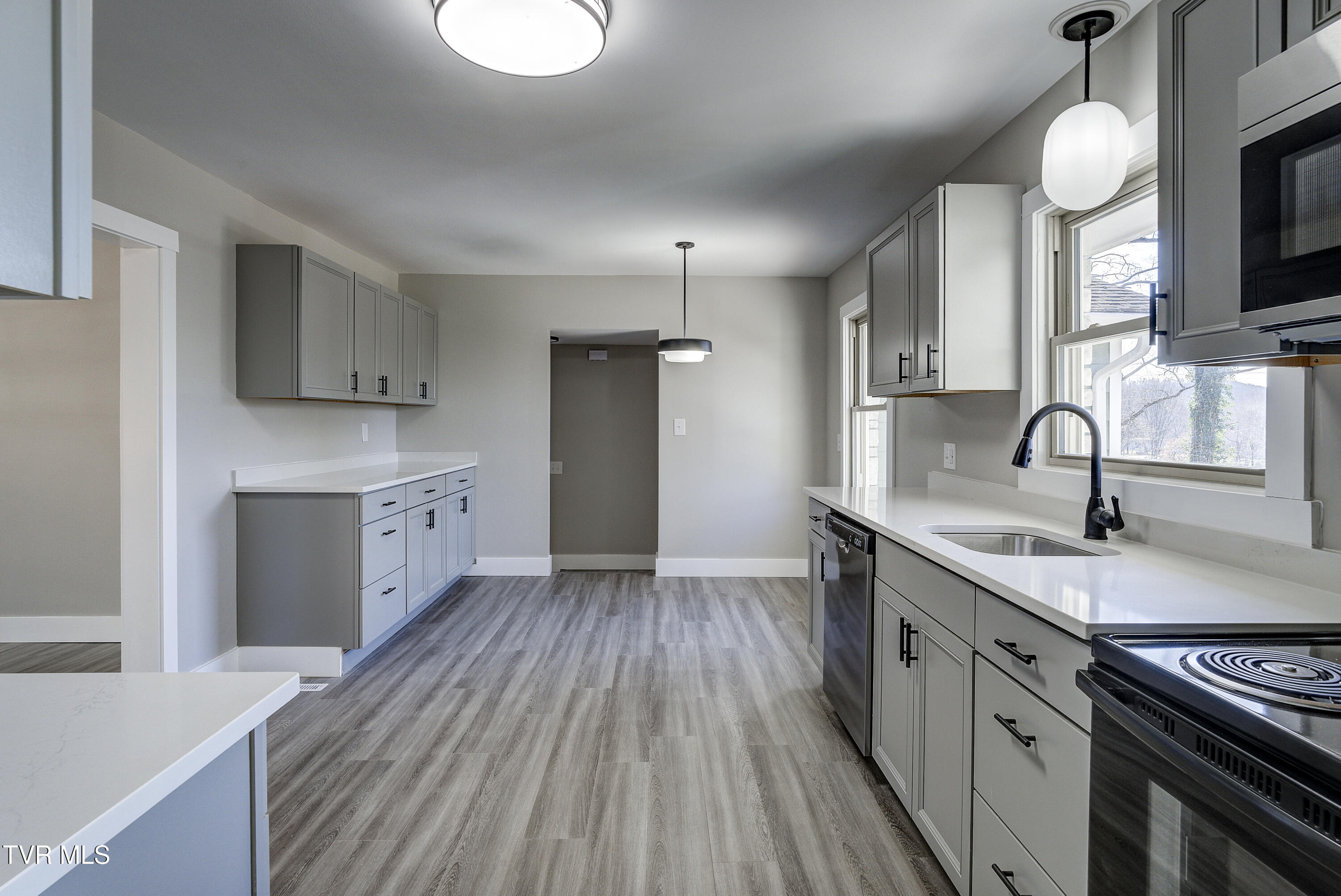 4407 Mitchell Road Kingsport, TN 37664 - Photo 15 of 67 MItchell-8