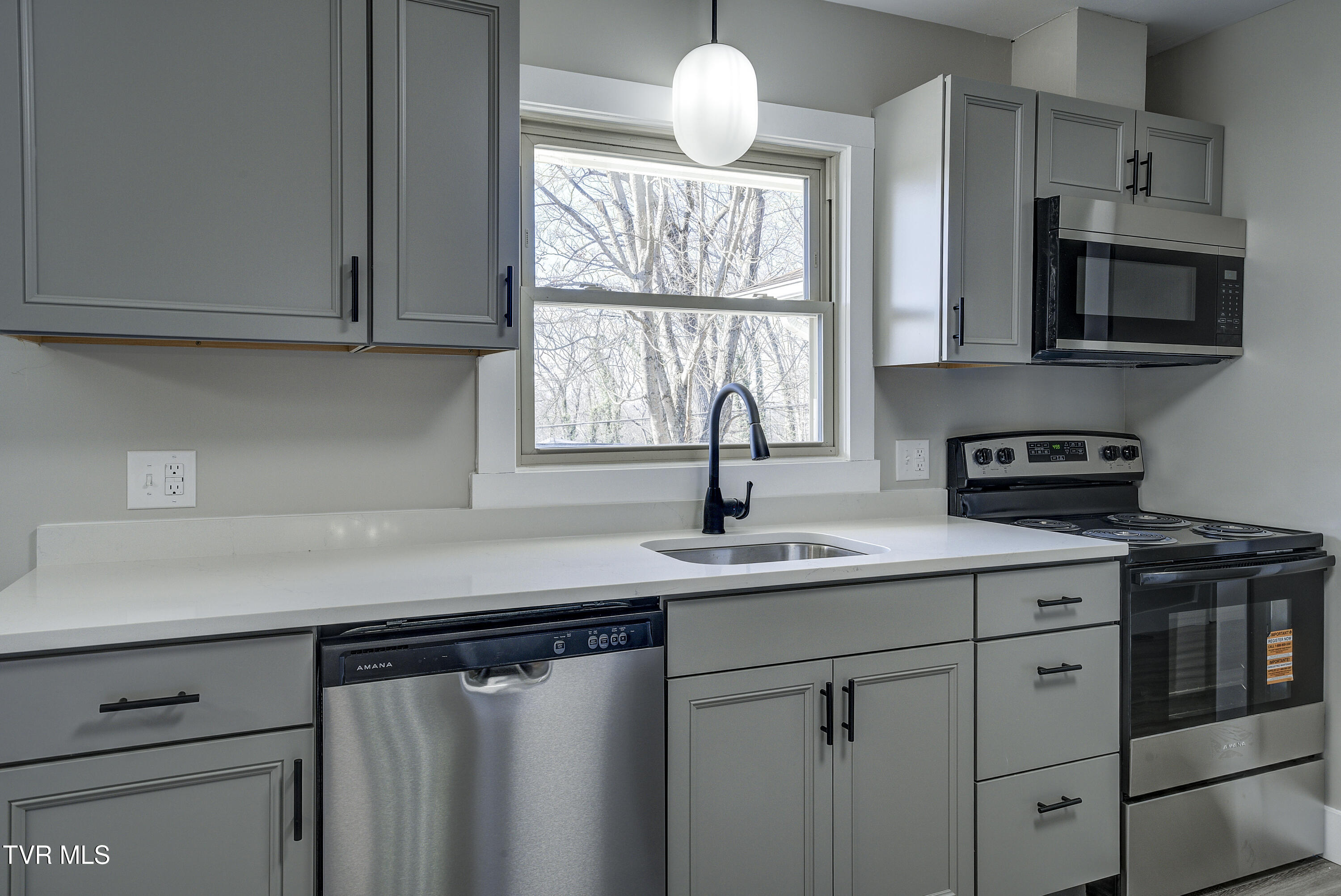 4407 Mitchell Road Kingsport, TN 37664 - Photo 18 of 67 MItchell-11