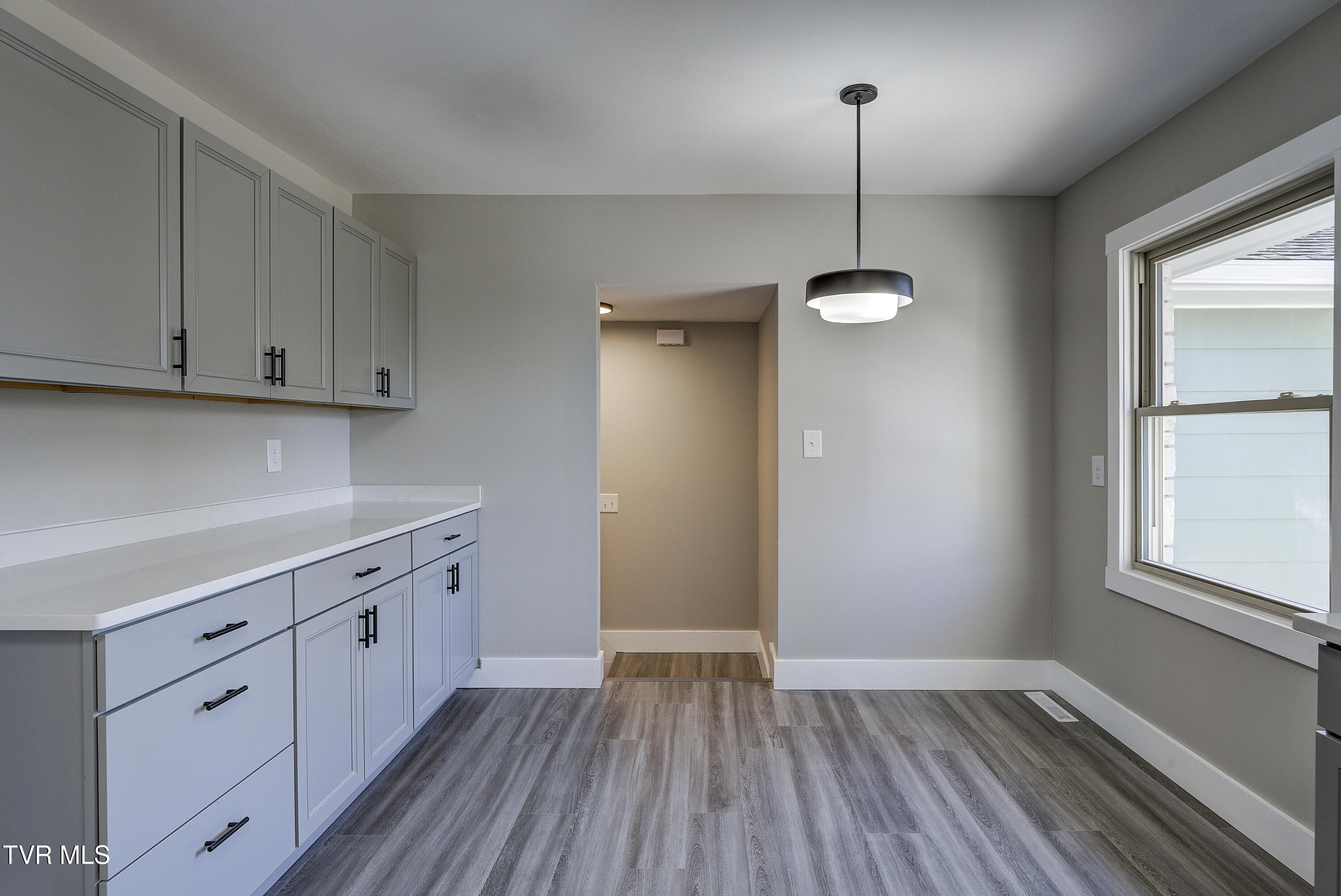 4407 Mitchell Road Kingsport, TN 37664 - Photo 20 of 67 MItchell-13