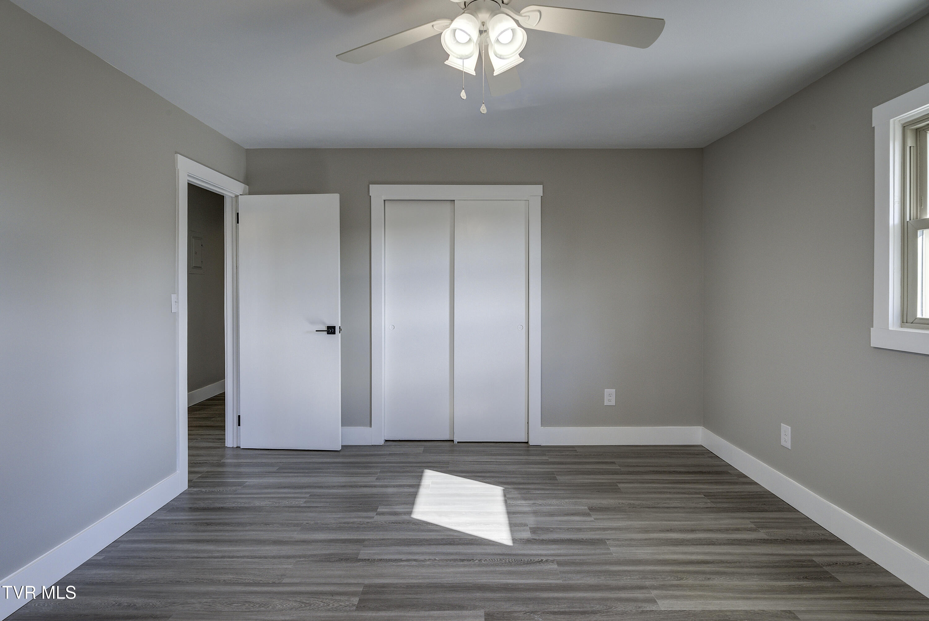 4407 Mitchell Road Kingsport, TN 37664 - Photo 29 of 67 MItchell-22