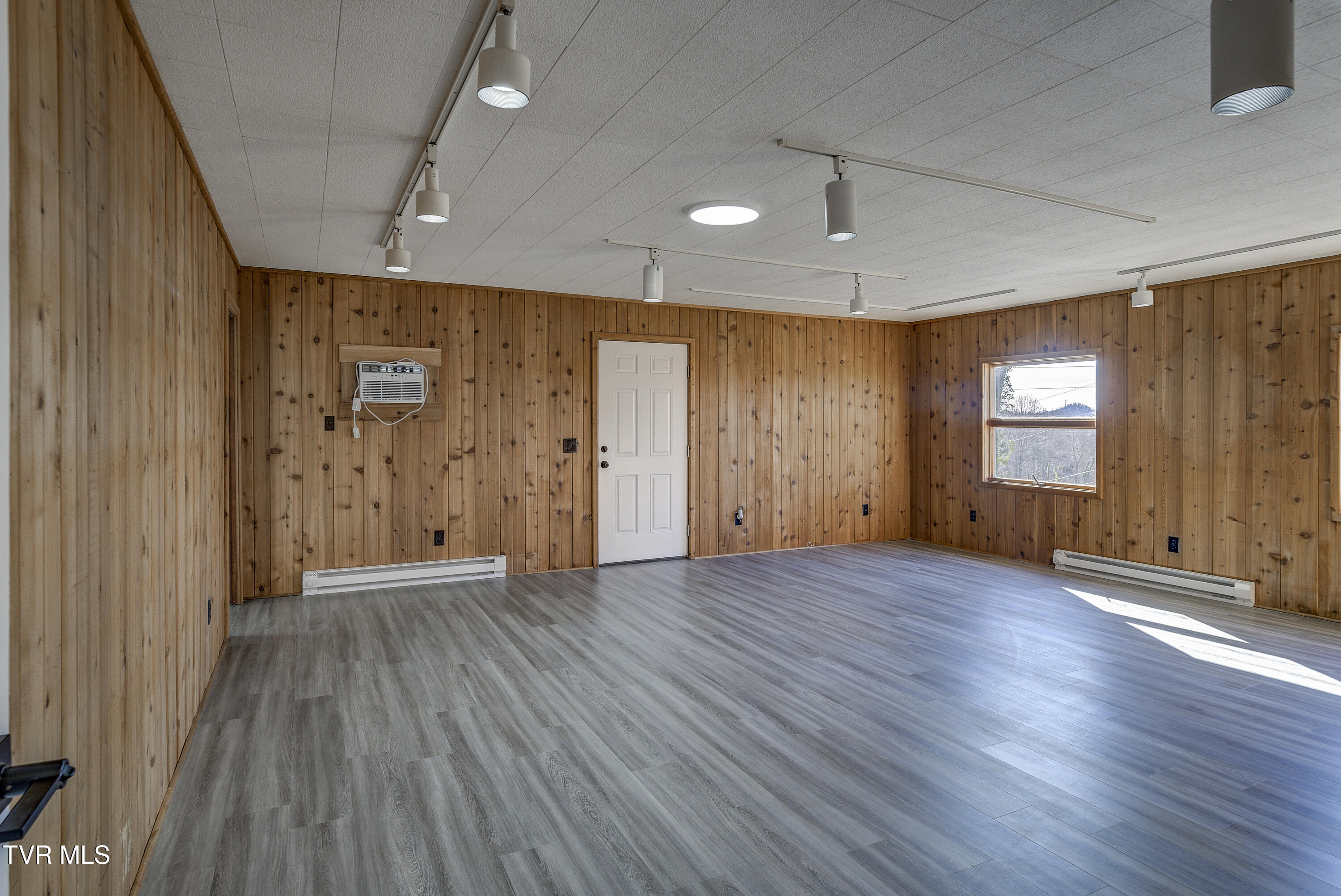 4407 Mitchell Road Kingsport, TN 37664 - Photo 42 of 67 MItchell-33