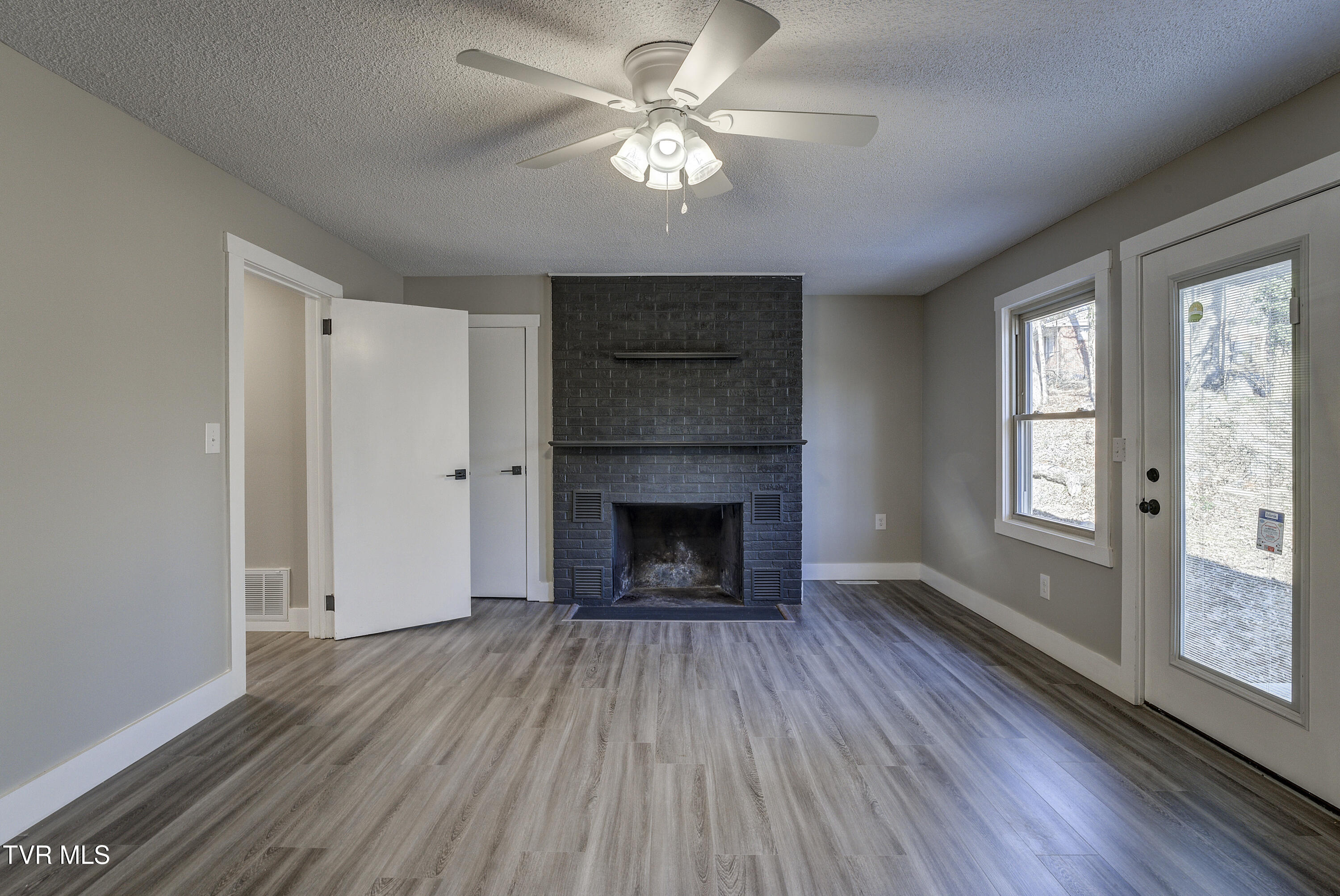 4407 Mitchell Road Kingsport, TN 37664 - Photo 45 of 67 MItchell-37