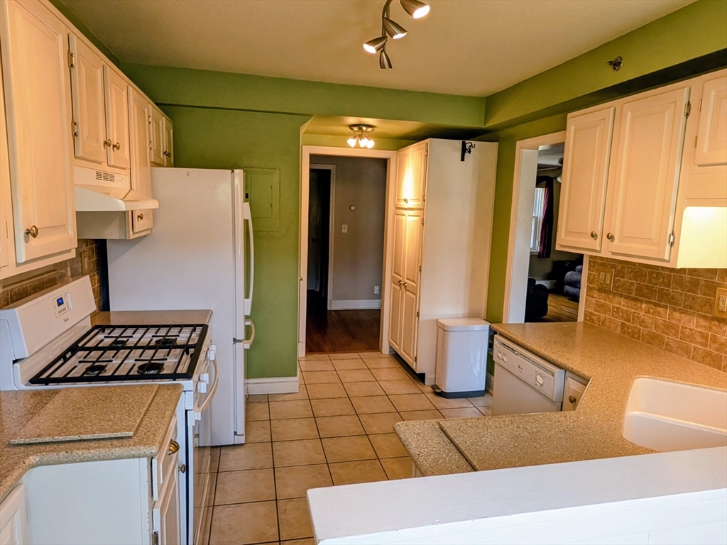 21 Elm Road, Unit D Devens, MA 01434 - Photo 6 of 36