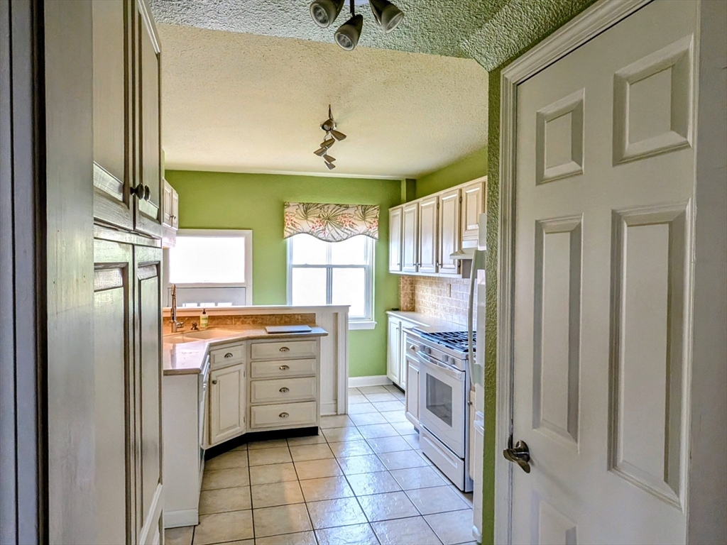 21 Elm Road, Unit D Devens, MA 01434 - Photo 8 of 36