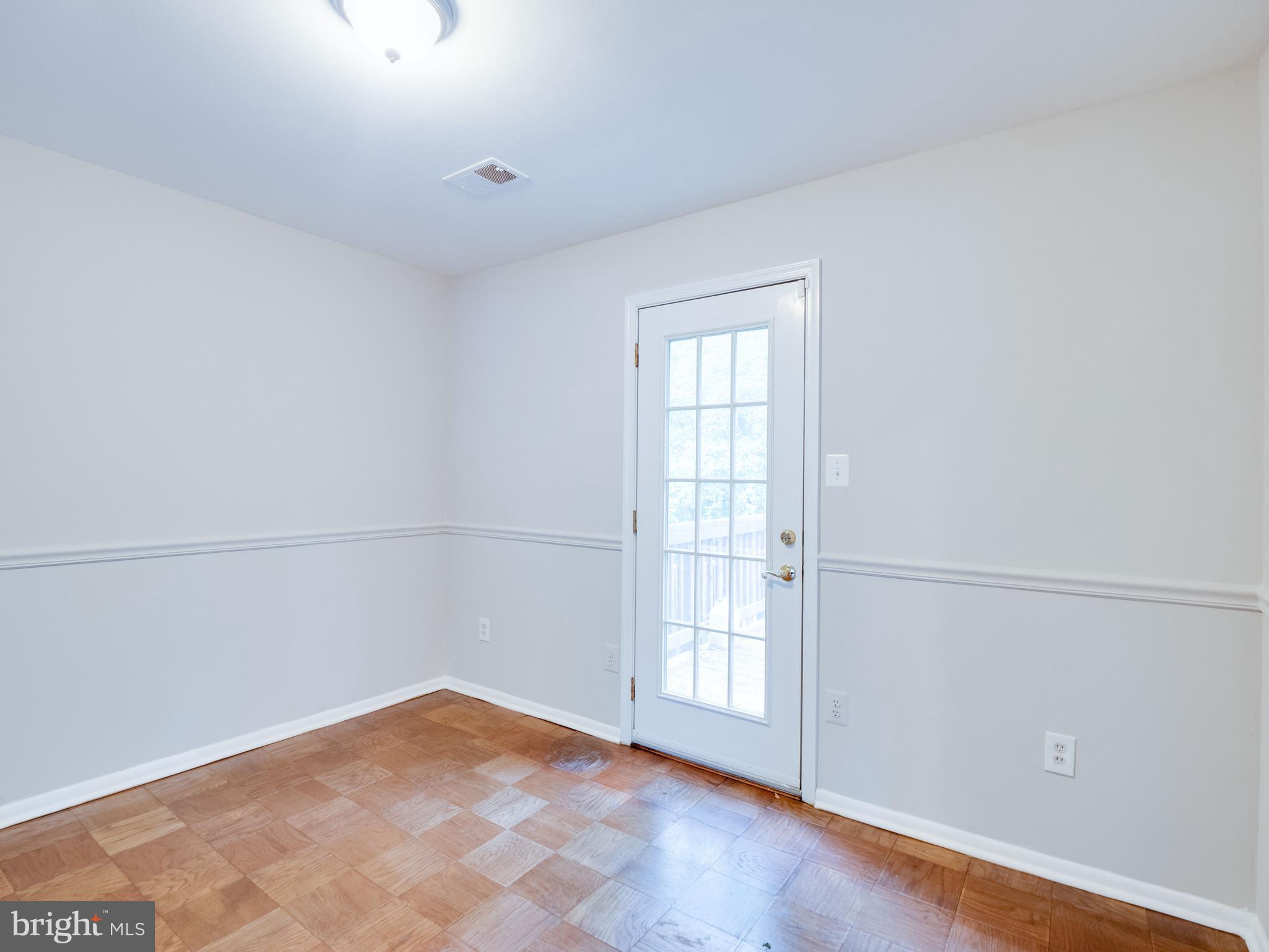 8352 Luce Court Springfield, VA 22153 - Photo 12 of 48 Gallery Image 12