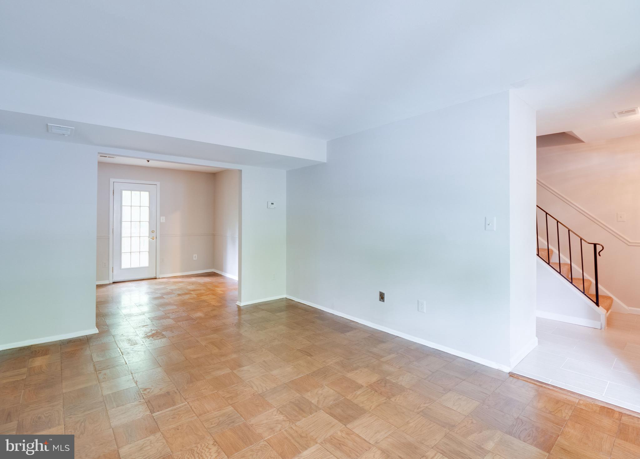 8352 Luce Court Springfield, VA 22153 - Photo 15 of 48 Sun-filled main level