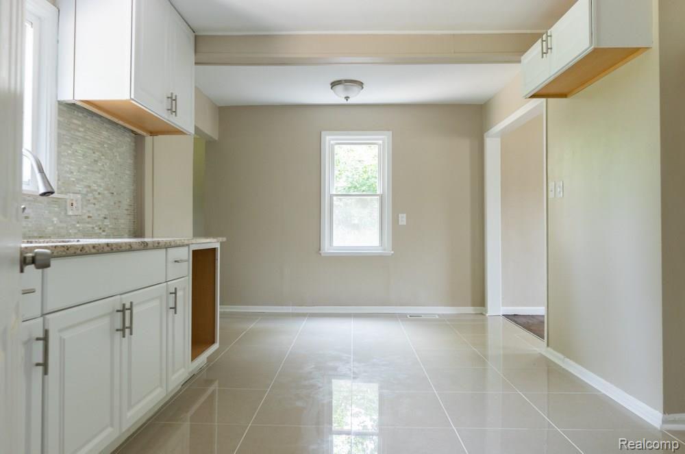 13217 Frazho Road Warren, MI 48089 - Photo 10 of 48