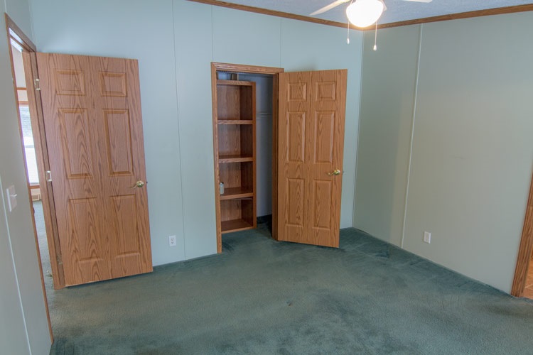 3146 Klender Road Rhodes, MI 48652 - Photo 13 of 32 1869661-12.JPG