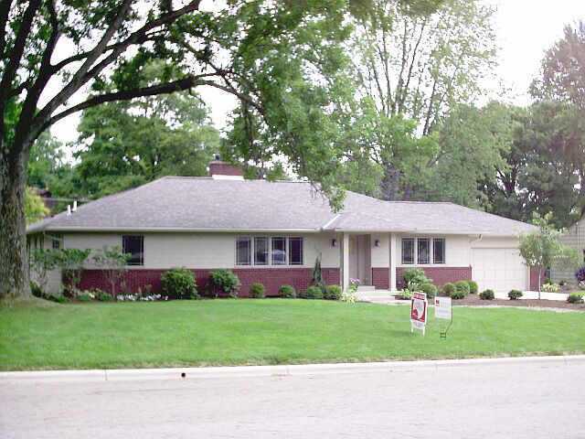 2477 Brixton Road Columbus, OH 43221 - Photo 1 of 1