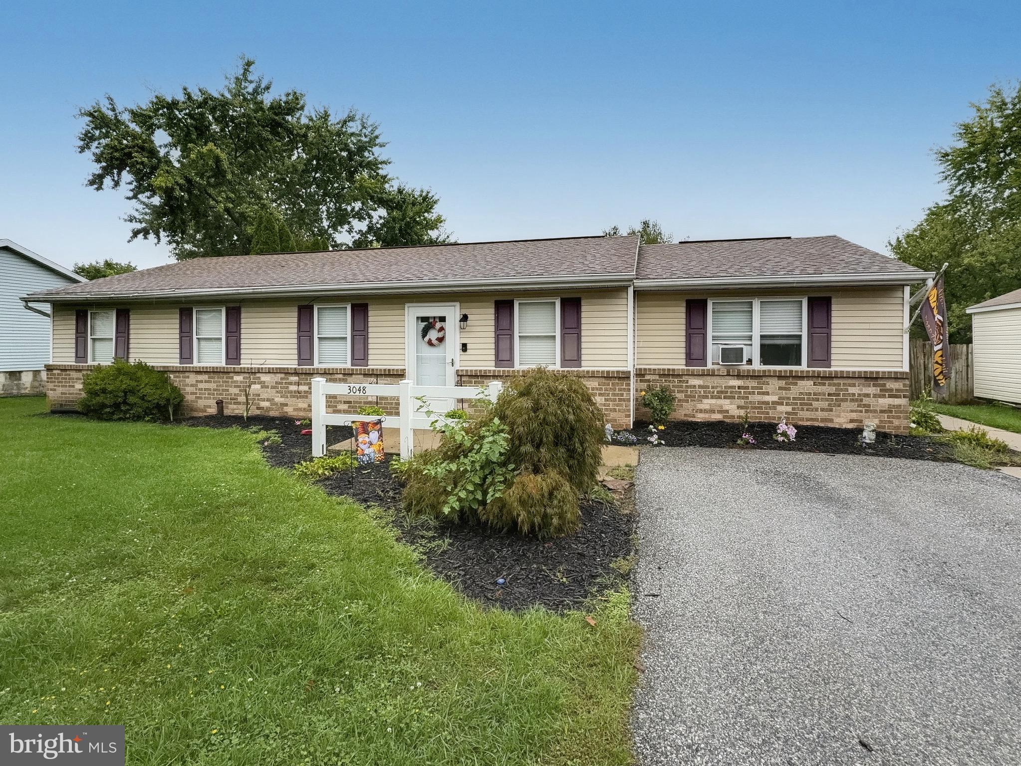 3048 Muirfield Road Dover, PA 17315 - Photo 2 of 20 Gallery Image 2