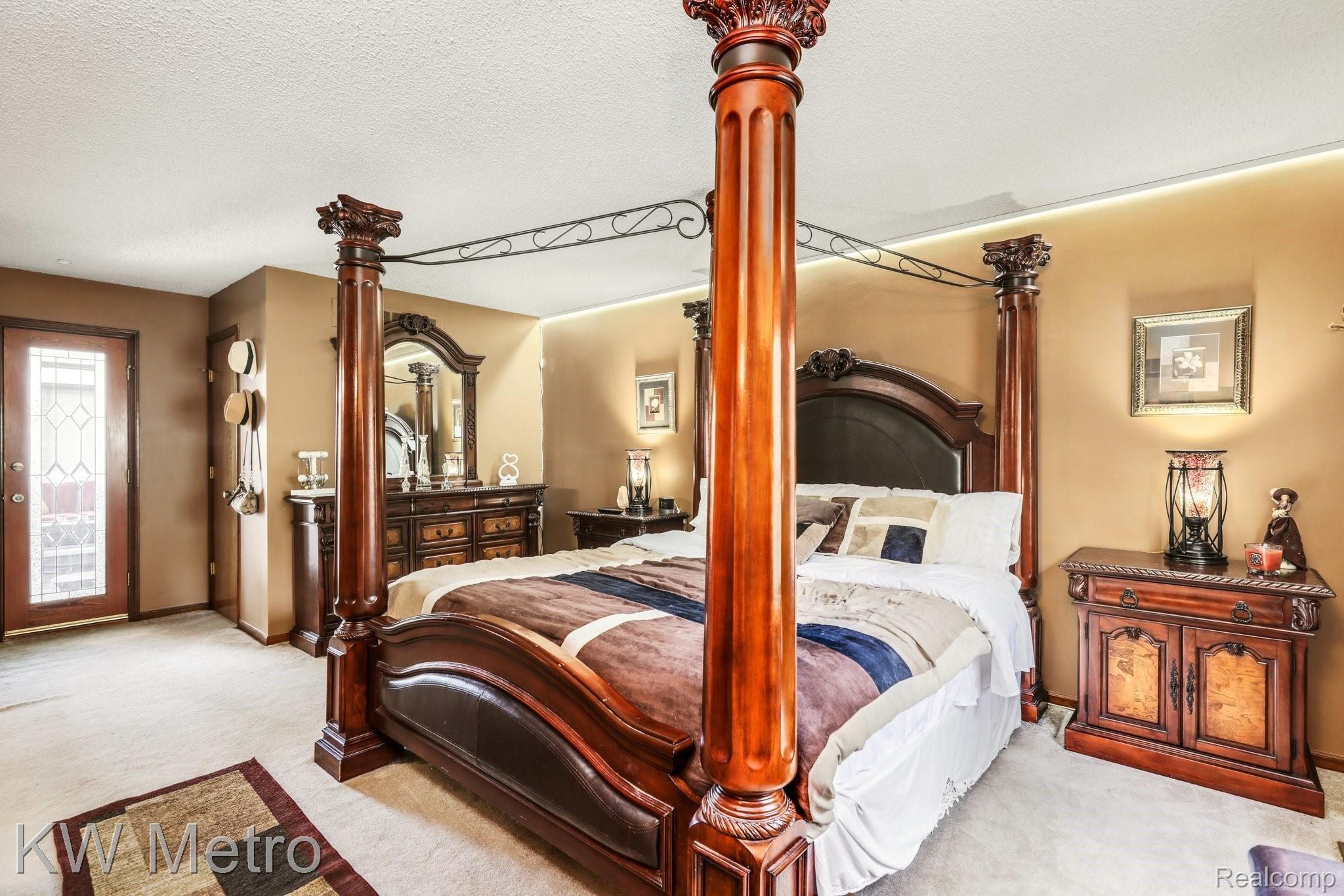 53700 North Foster Road New Baltimore, MI 48051 - Photo 18 of 43 19-web-or-mls-53700 North Foster Road Chesterfield0016.jpg