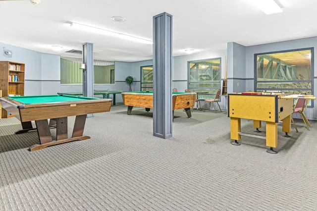 $152,900 | 132 Demont Avenue, Unit 136, Little Canada, MN 55117