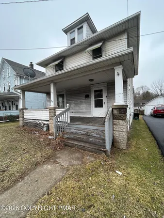 $1,850 | 587 North Courtland Street, East Stroudsburg, PA 18301