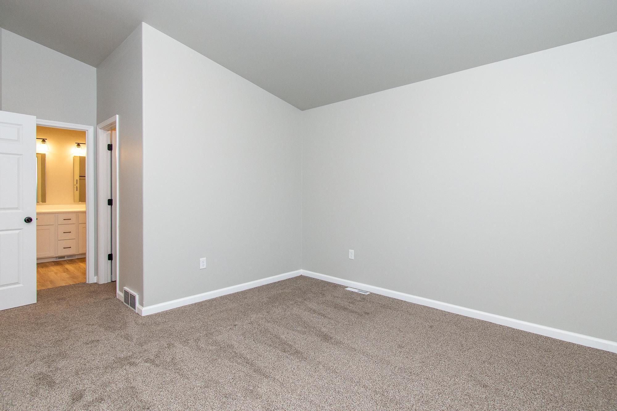 149 Pine Avenue Mapleton, ND 58059 - Photo 14 of 38