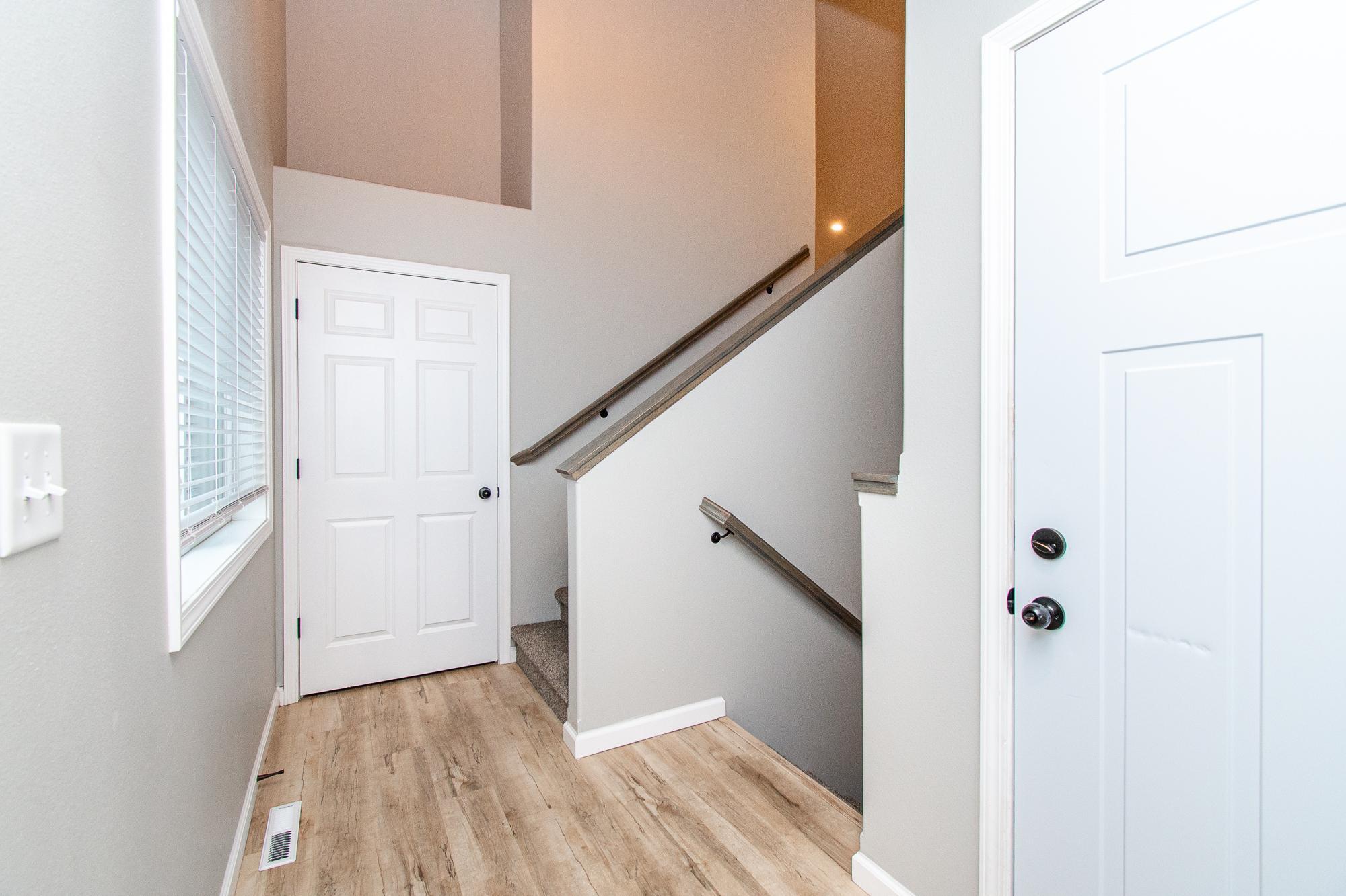 149 Pine Avenue Mapleton, ND 58059 - Photo 3 of 38