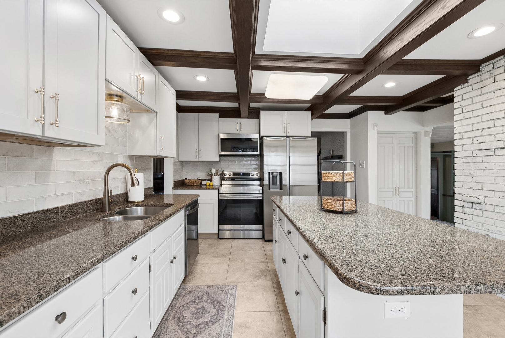 95 Alpine Lane Crete, IL 60417 - Photo 6 of 20
