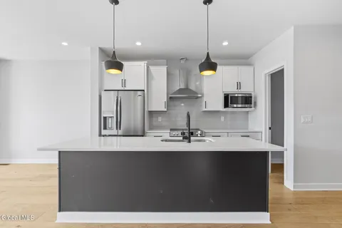 $760,300 | 16 Footpath Way, Lake George, NY 12845