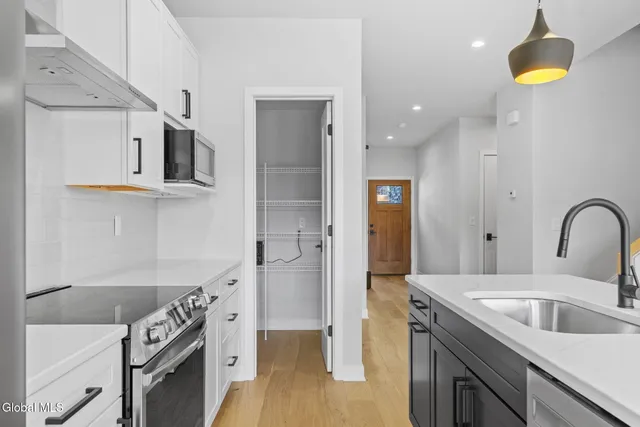 $760,300 | 16 Footpath Way, Lake George, NY 12845