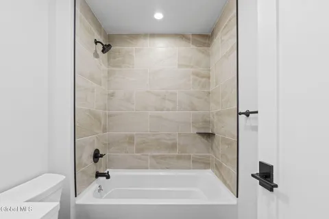 $760,300 | 16 Footpath Way, Lake George, NY 12845