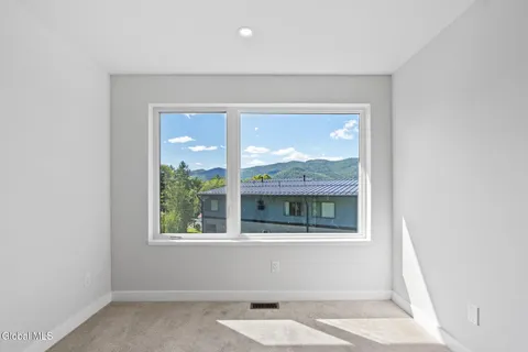 $760,300 | 16 Footpath Way, Lake George, NY 12845