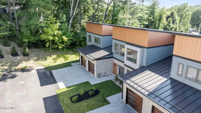 $760,300 | 16 Footpath Way, Lake George, NY 12845