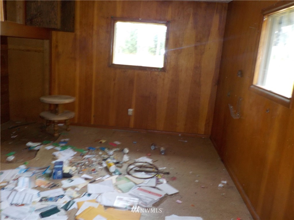 1031 Centralia Alpha Road Chehalis, WA 98532 - Photo 5 of 10 Gallery Image 5