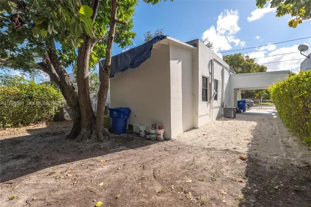 $3,400 | 807 Northwest 51st Street, Miami, FL 33127