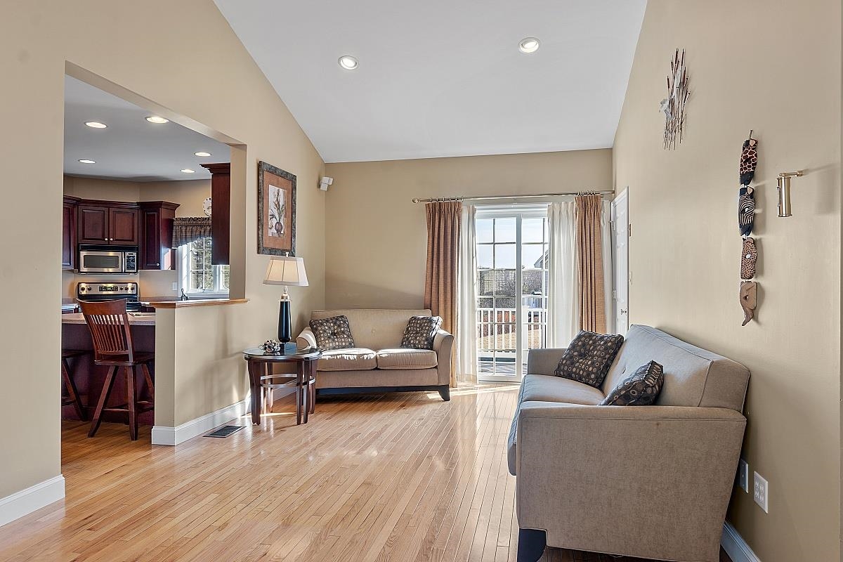 78 Mountain Village Road Salem, NH 03079 - Photo 5 of 31 Gallery Image 5