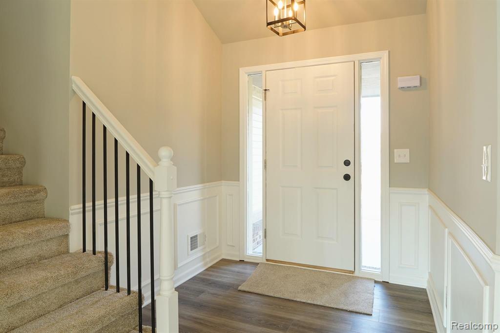34606 Garfield Road Fraser, MI 48026 - Photo 17 of 39
