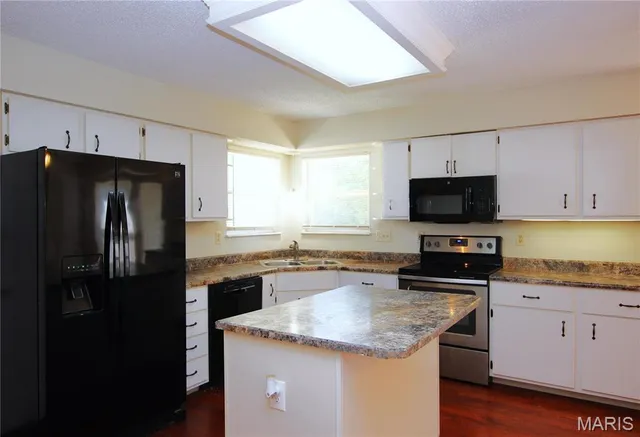 $2,450 | 360 Beckley Place, O'Fallon, MO 63304