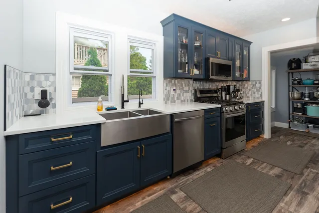 $589,000 | 1719 Post Avenue, Rockford, IL 61103