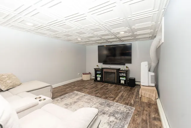 $589,000 | 1719 Post Avenue, Rockford, IL 61103