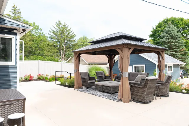 $589,000 | 1719 Post Avenue, Rockford, IL 61103