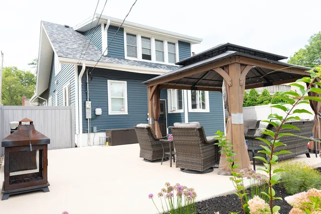 $589,000 | 1719 Post Avenue, Rockford, IL 61103