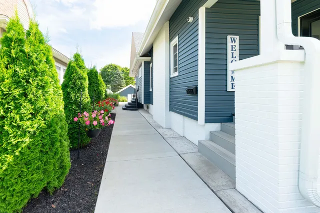 $589,000 | 1719 Post Avenue, Rockford, IL 61103