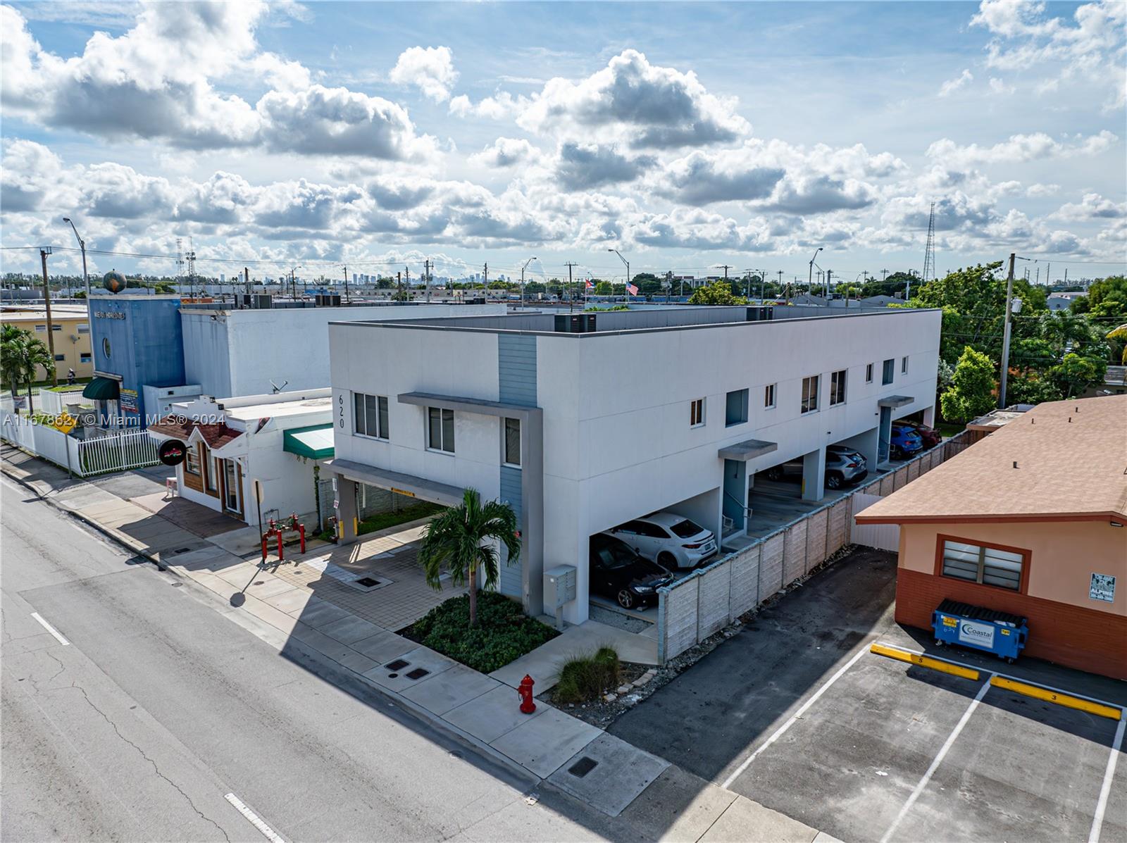 620 West 29th Street Hialeah, FL 33012 - Photo 9 of 26