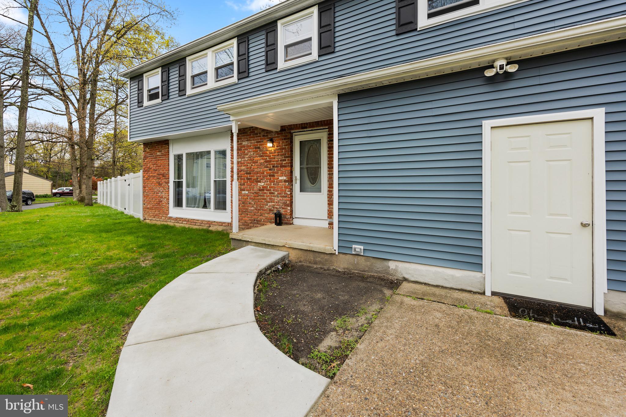 51 White Birch Road Turnersville, NJ 08012 - Photo 2 of 55