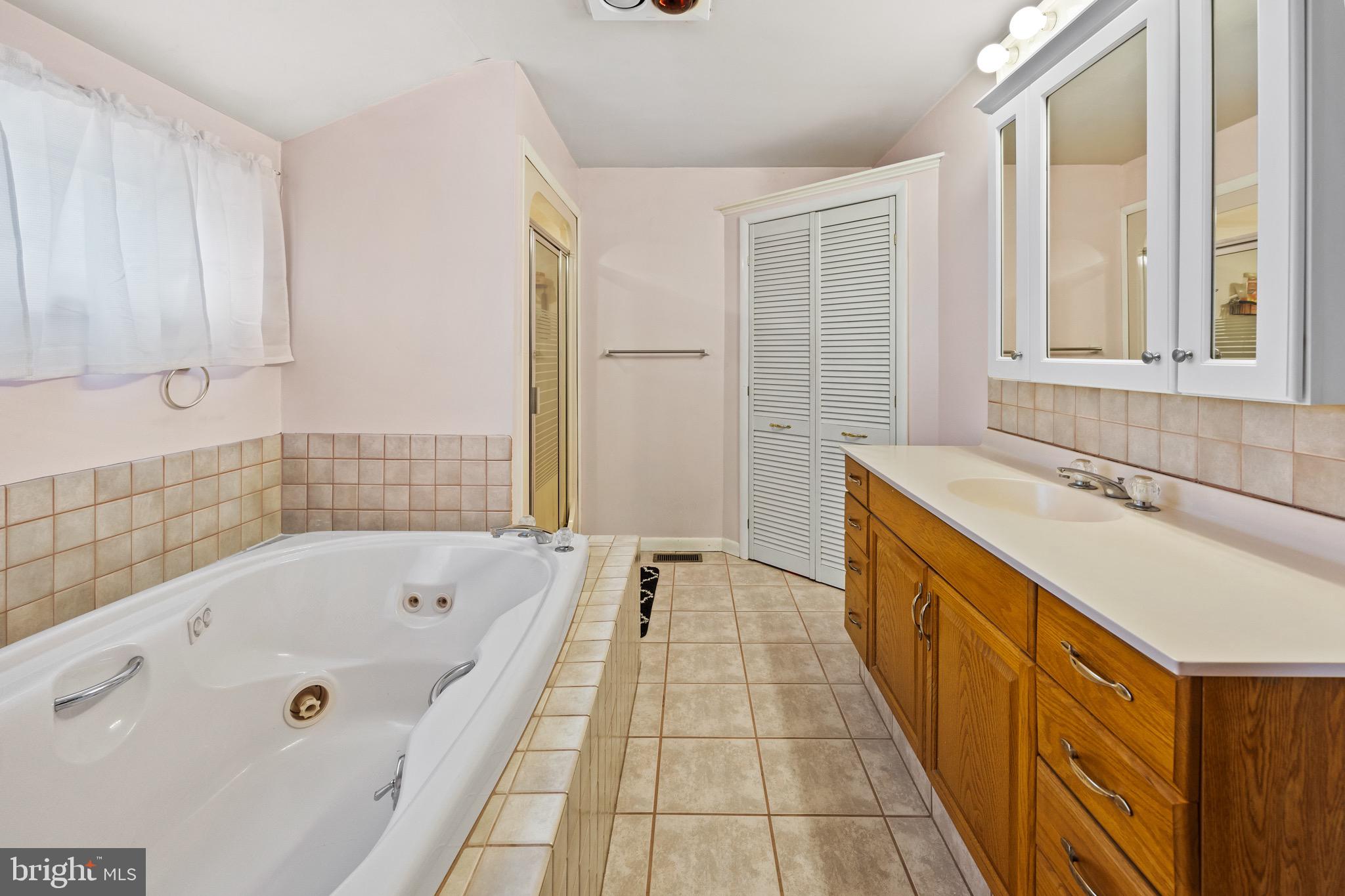 51 White Birch Road Turnersville, NJ 08012 - Photo 41 of 55