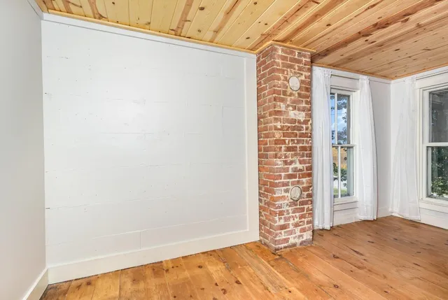 $280,000 | 8046 Holland Road, Brookville, IN 47012